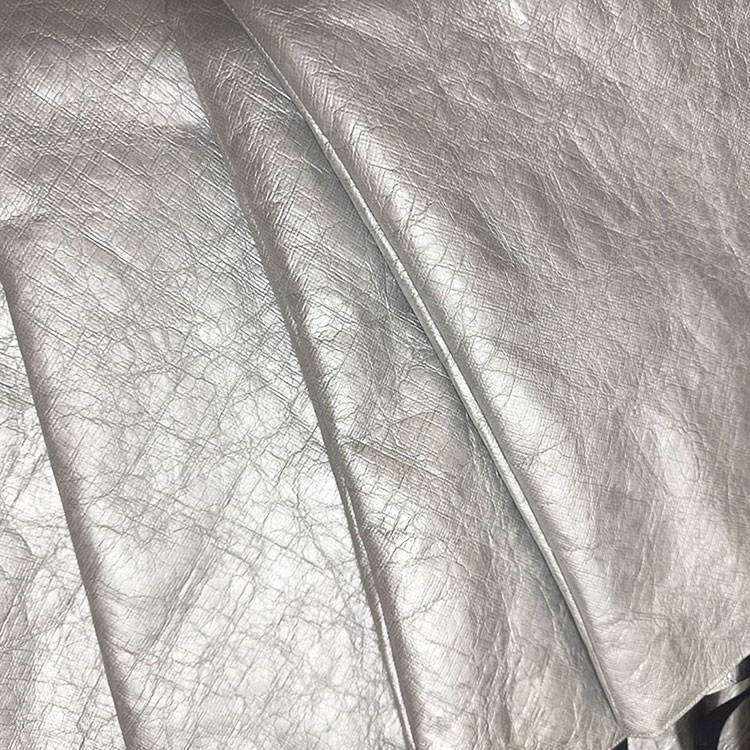 Lightweight Tyvek shoulder bag
